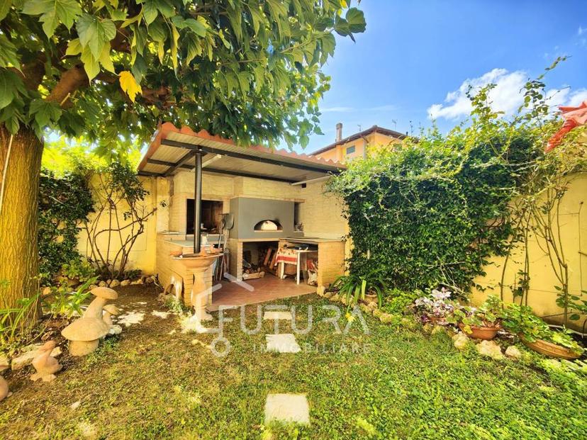 Vendita appartamento via san Lorenzo Campi Bisenzio (FI)