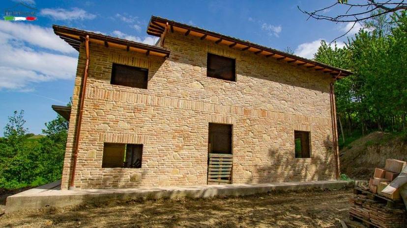 Vendita rustico/casale Castignano (AP) — foto 6 di 14
