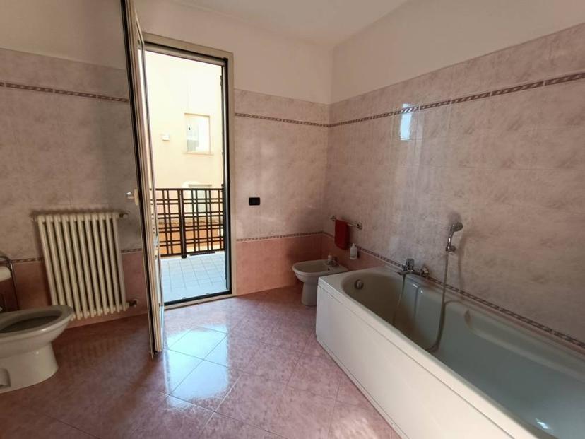 Vendita appartamento centrale Castel San Giovanni (PC) — foto 5 di 14