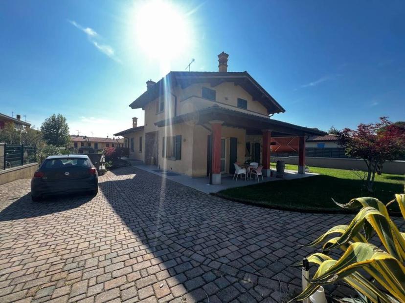 Vendita villa singola Via Crocefisso 60G Erbusco (BS) — foto 3 di 14