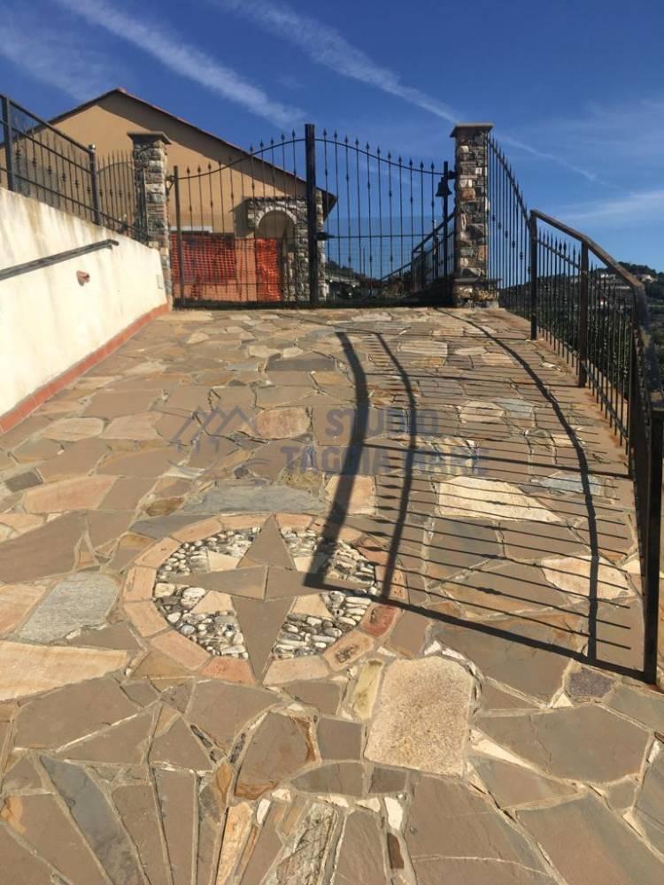 Vendita villa singola Via Fossati Cipressa (IM) — foto 8 di 14