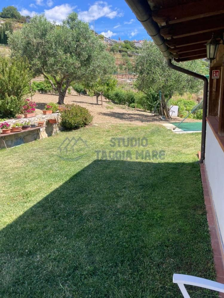 Vendita villa singola Via Fossati Cipressa (IM) — foto 9 di 14