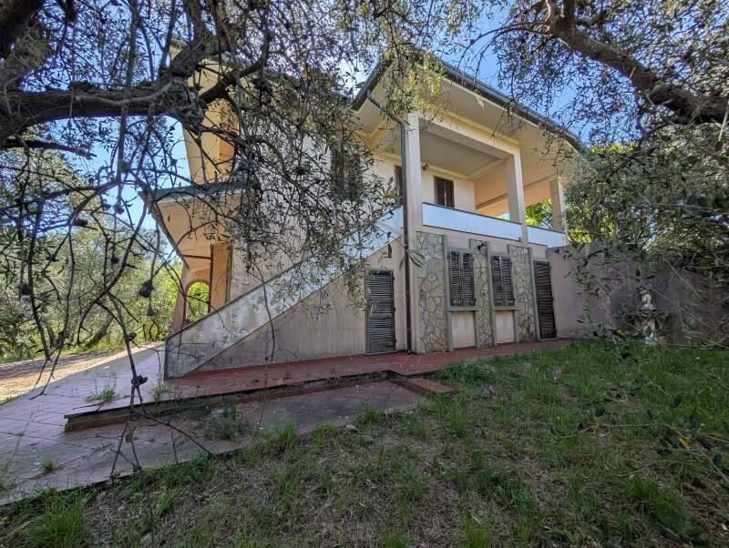 Vendita casa indipendente Camaiore (LU) — foto 10 di 14
