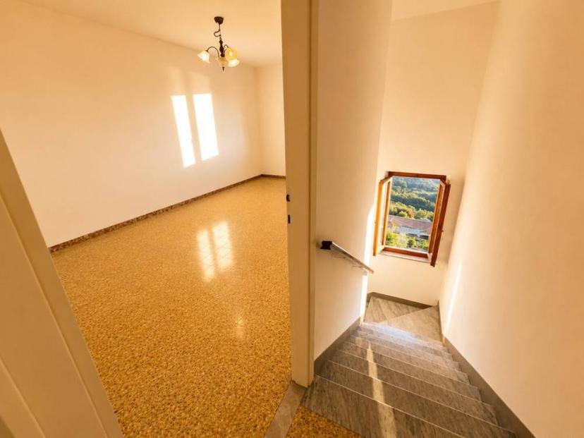 Vendita casa indipendente Via Capezzano Pietrasanta (LU) — foto 4 di 13