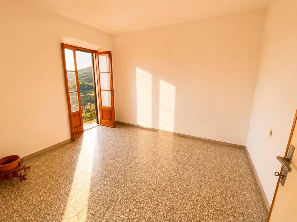 Vendita casa indipendente Via Capezzano Pietrasanta (LU)