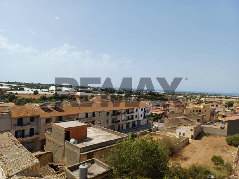 Vendita appartamento via Mazzarelli 42 Chiaramonte Gulfi (RG) — foto 2 di 9