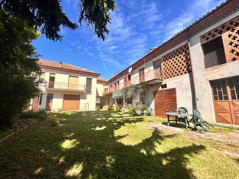 Villetta bifamiliare in SP39b, 38, Coazzolo