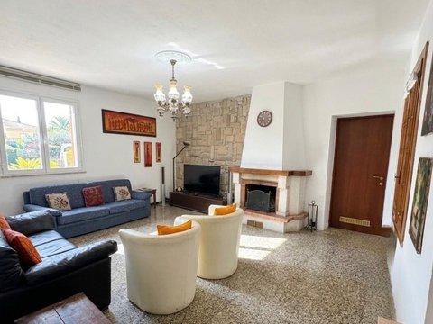Casa indipendente in Via Stazione, 38, Valle Lomellina